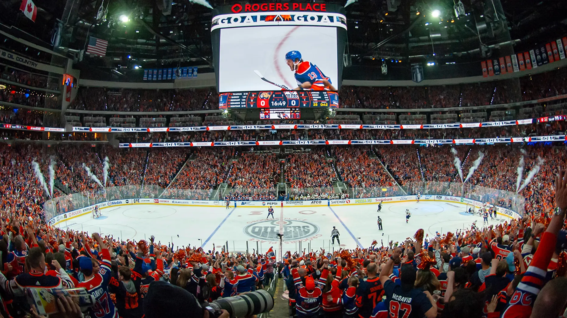 oilers fan flashes crowd on trendmagazinehub.com